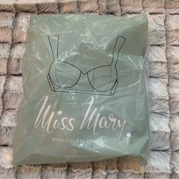 🔥Miss Mary Wonder minimizer bra Wired | 44E (DD) | White NEW!! - Picture 8 of 8